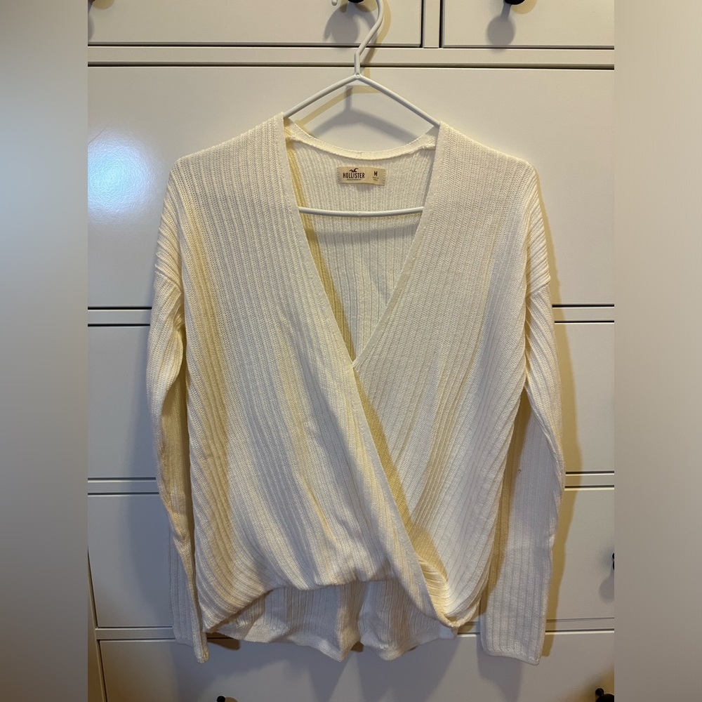NWOT Hollister sweater